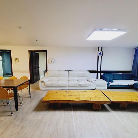 Morning Beach Pension Jeju Exterior foto