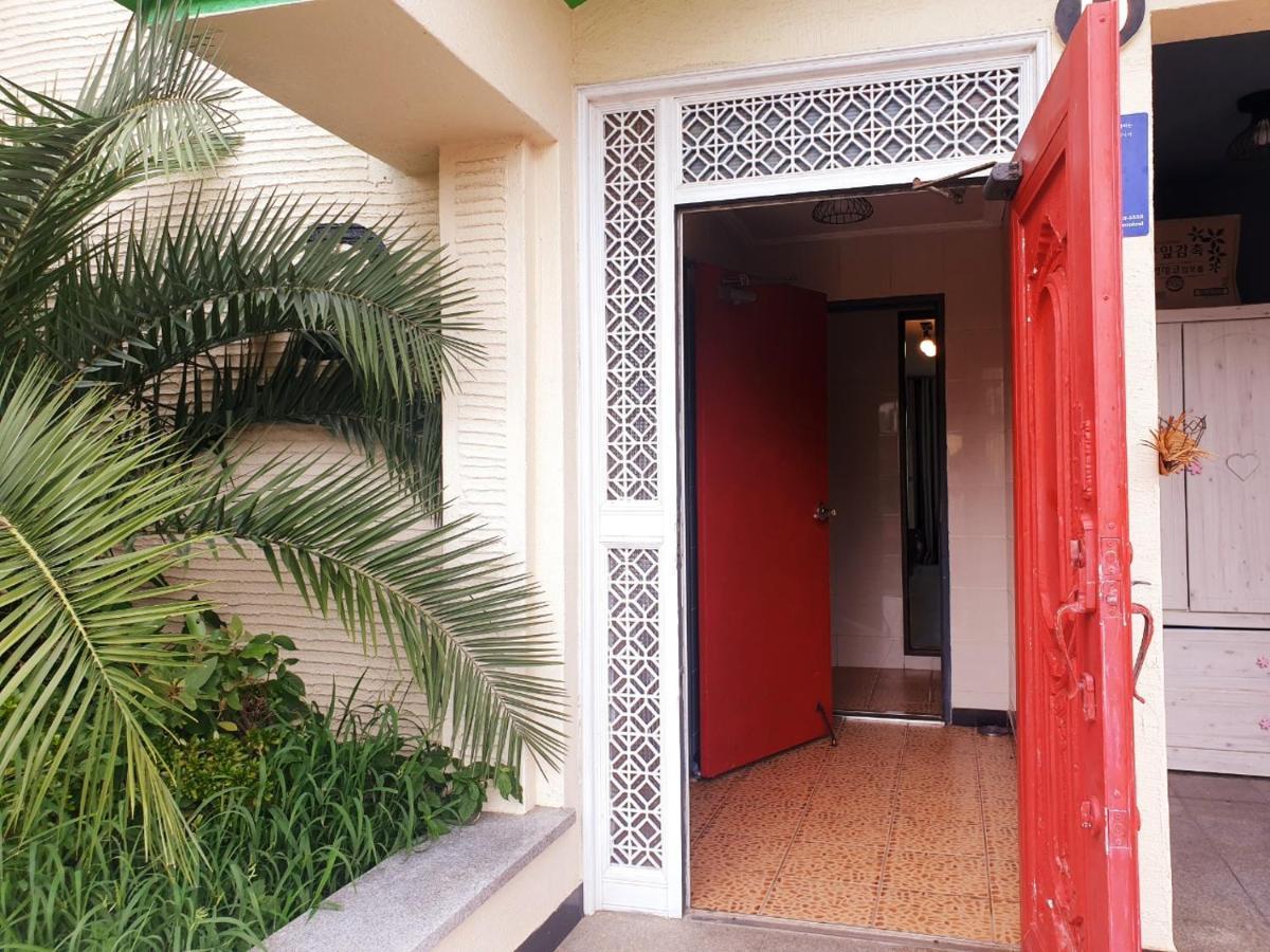 Morning Beach Pension Jeju Exterior foto